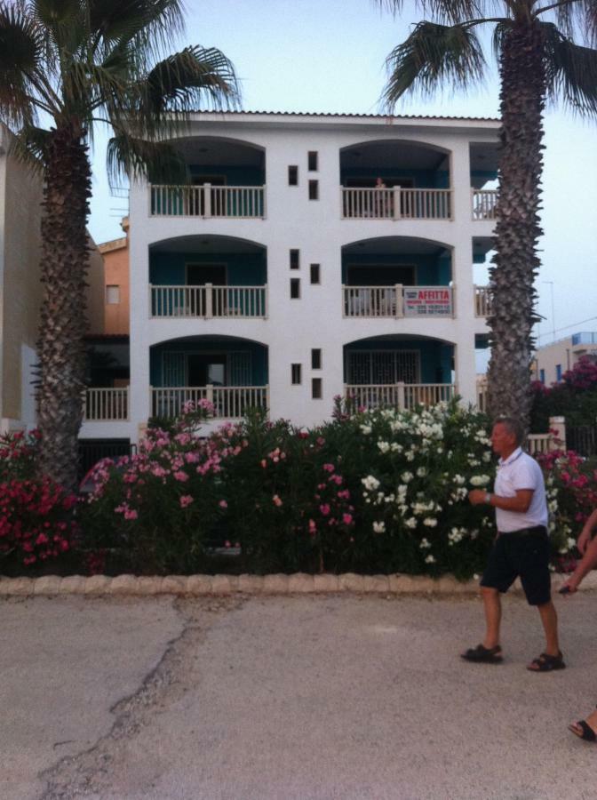 Edificio Cannizzo Scoglitti Exterior foto